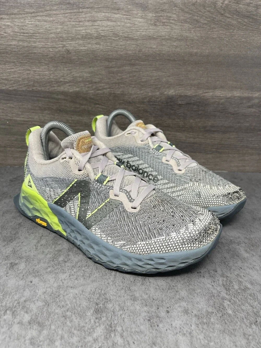 New Balance Fresh Foam Hierro v6 Gray Lime Size 7 Mens Vibram Trail Running